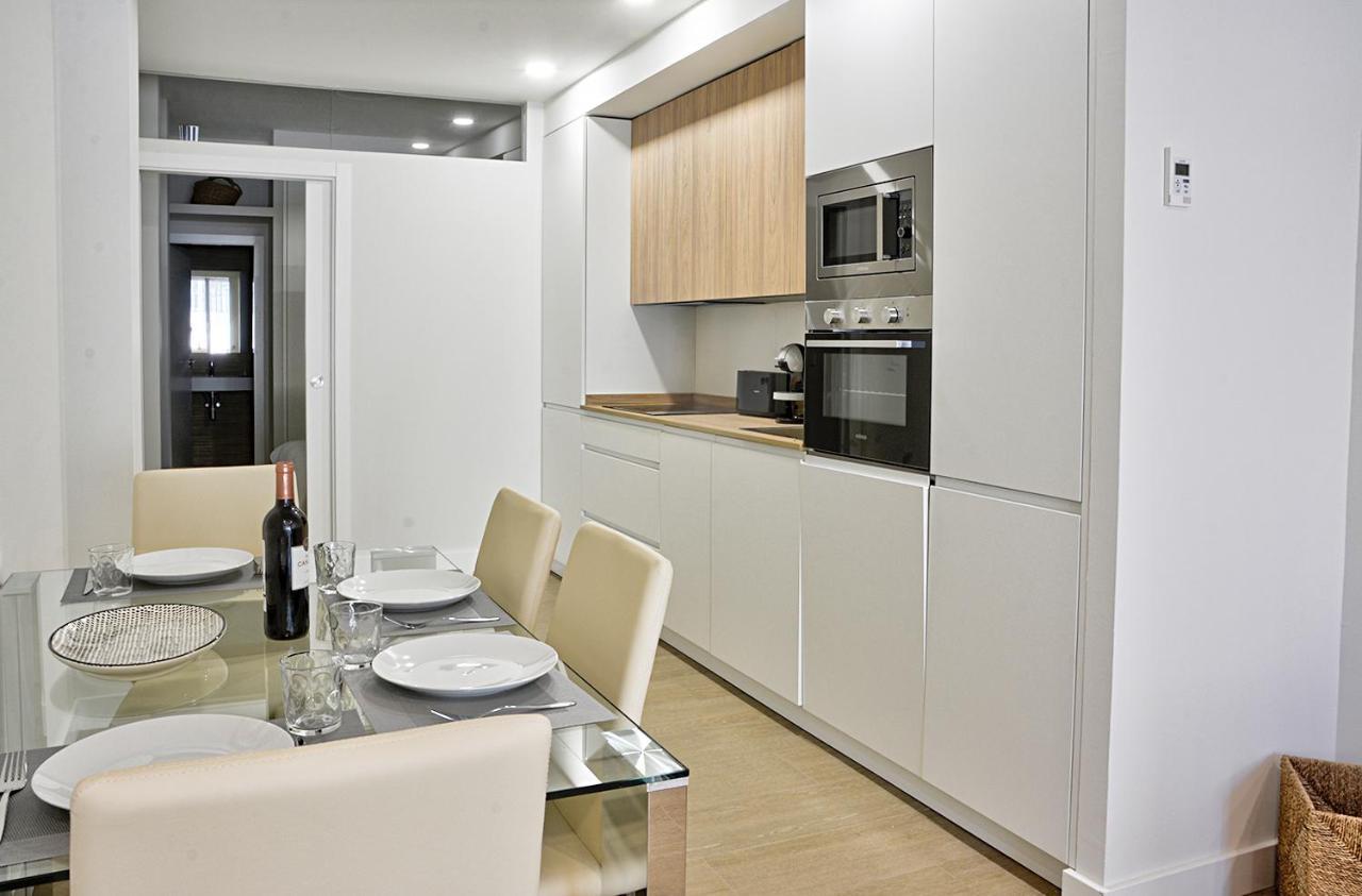 Apartamento De Dos Dormitorios En Triana Seville Exterior photo